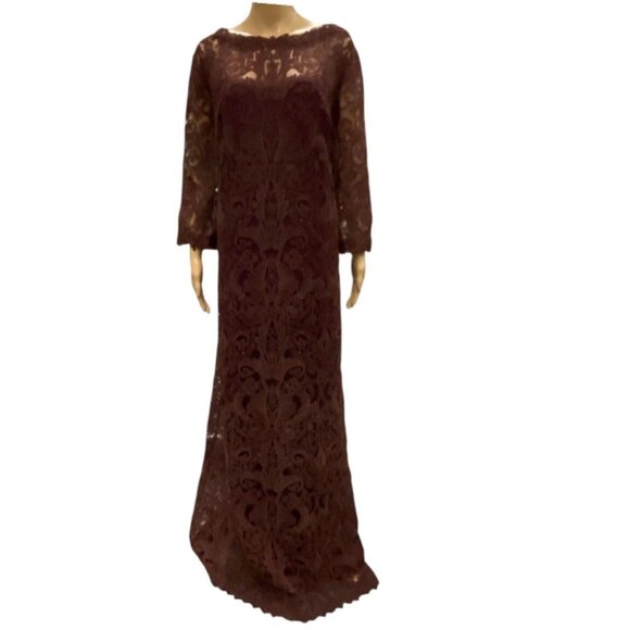 NWT Corded Embroidery on Tulle ¾ Sleeve Gown - Picture 12 of 15